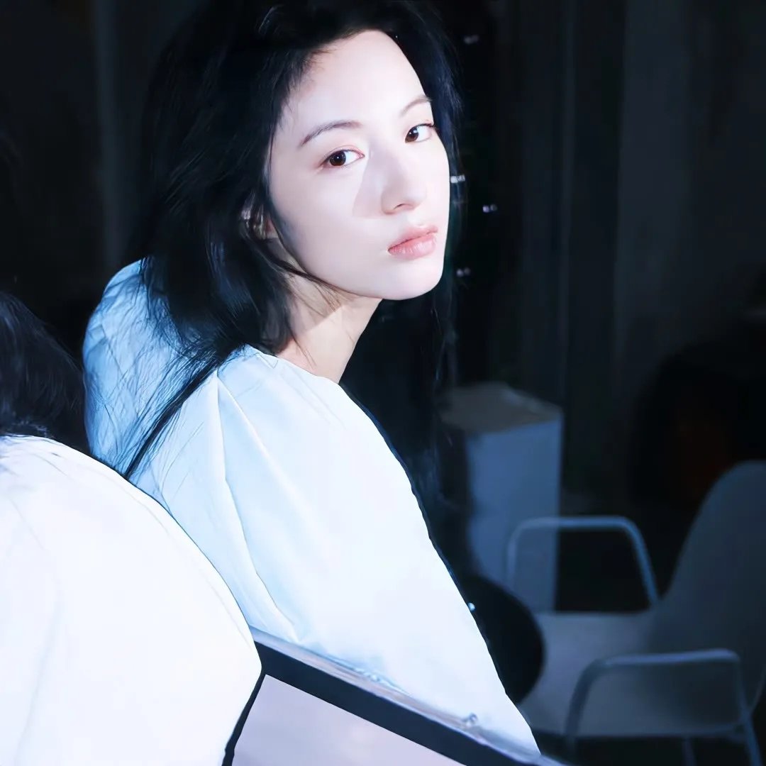 退婚后大佬她又美又飒第一部